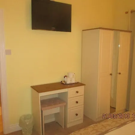 Hillcrest House Couette-café 3*